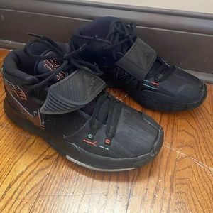 Nike Kyrie shot clock size 7.5